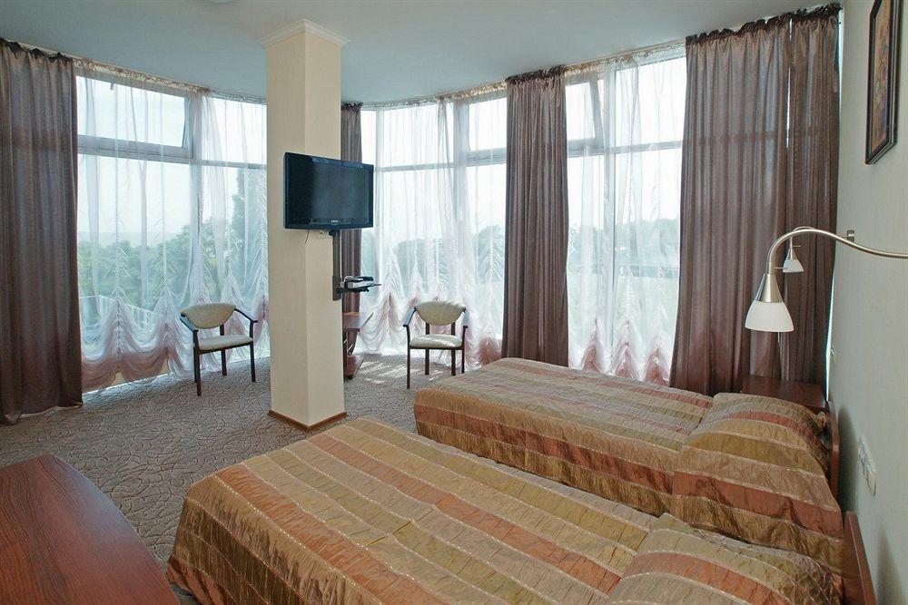 Black Sea Hotel Otrada Odesa Room photo