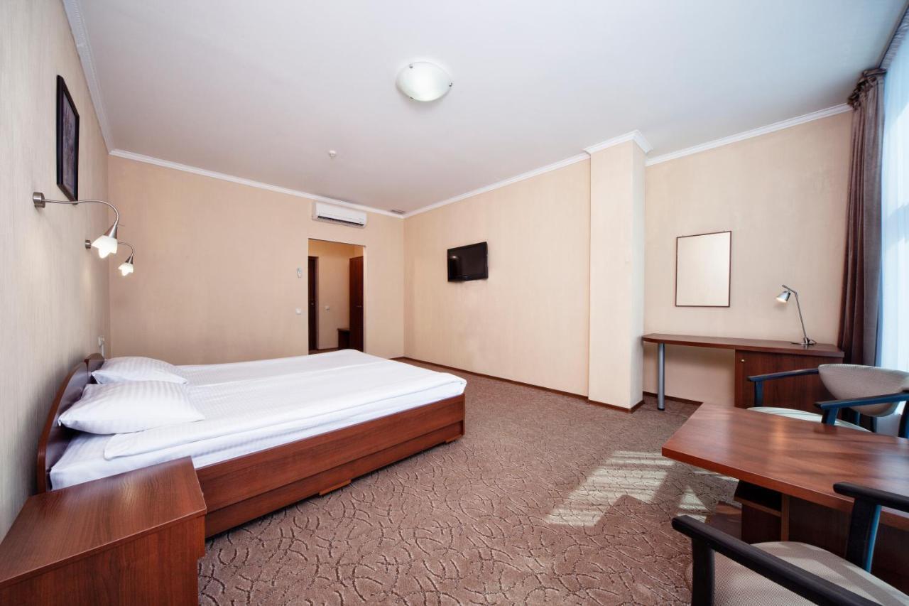 Black Sea Hotel Otrada Odesa Exterior photo